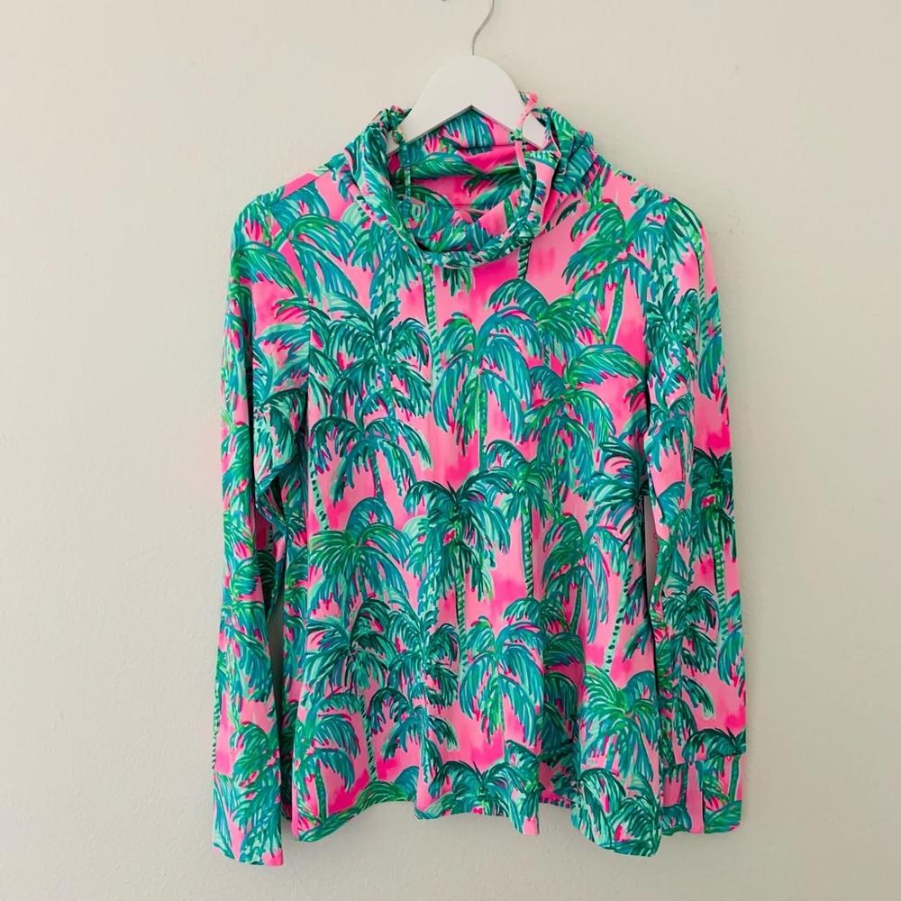 Lilly Pulitzer Lilshield Palm Tree UPF 50+ Cowlneck Top Small NWT - Picture 2 of 9